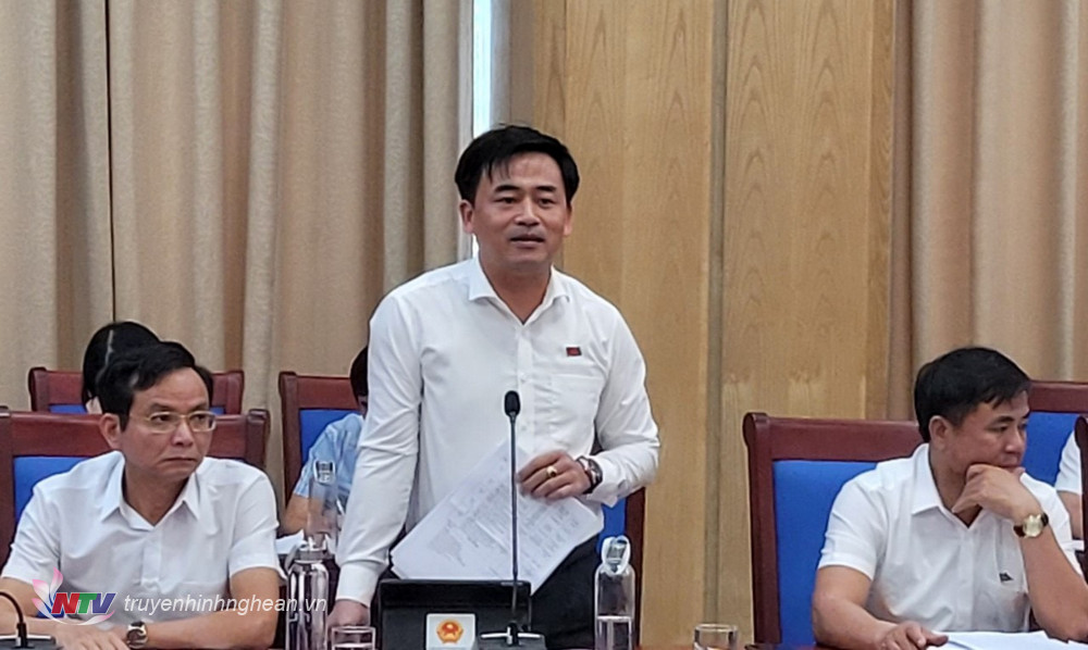 Đại biểu Hồ Sỹ Nguyệt - Đơn vị bầu cử huyện Quỳnh Lưu. 