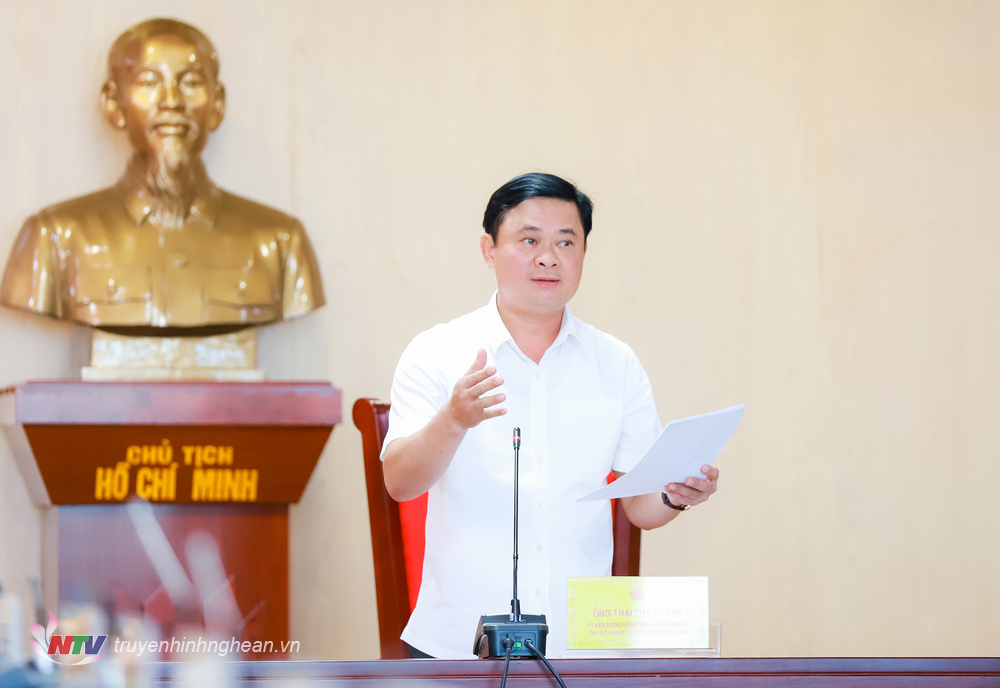 Bí thư Tỉnh ủy, Chủ tịch HĐND tỉnh nghệ An Thái Thanh Quý phát biểu kết luận nội dung về đánh giá lại kết quả Kỳ họp thứ 7, HĐND tỉnh khóa XVIII. 