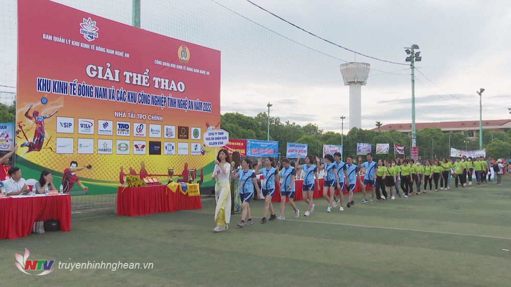 Gần 1.200 VĐV tham dự Giải thể thao Khu Kinh tế Đông Nam và các KCN tỉnh Nghệ An