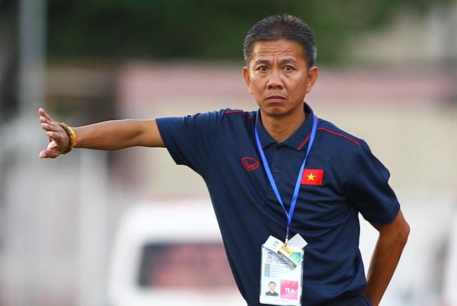 HLV Hoàng Anh Tuấn từ chức sau 3 lần liên tiếp không giúp U18 Việt Nam vượt qua được vòng bảng giải Đông Nam Á.