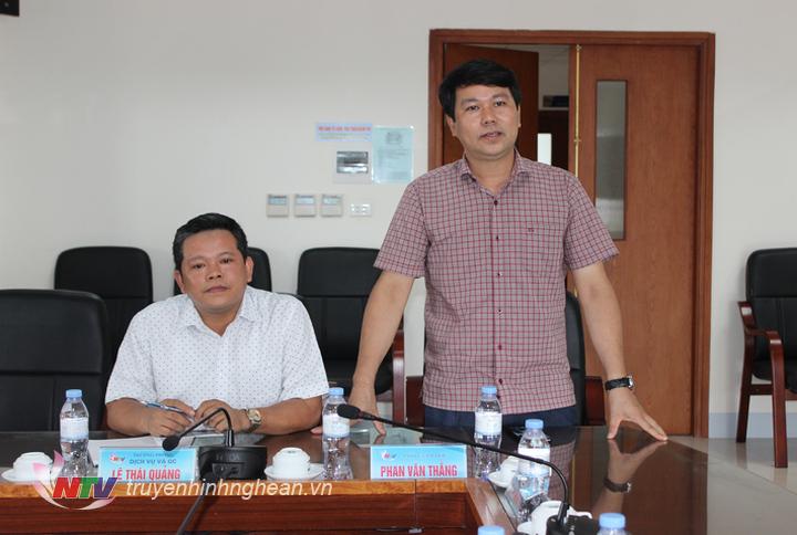 Đồng chí Phan Văn Thắng - Phó Giám đốc Đài PT-TH Nghệ An phát biểu tại buổi tập huấn.