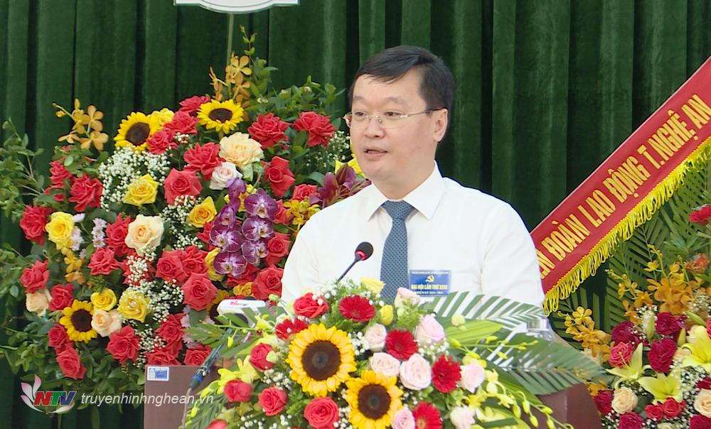 Chủ tịch UBND tỉnh Nguyễn Đức Trung phát biểu tại Đại hội.