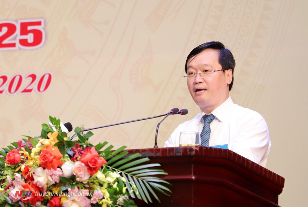Chủ tịch UBND tỉnh Nguyễn Đức Trung phát biểu chỉ đạo tại Đại hội.