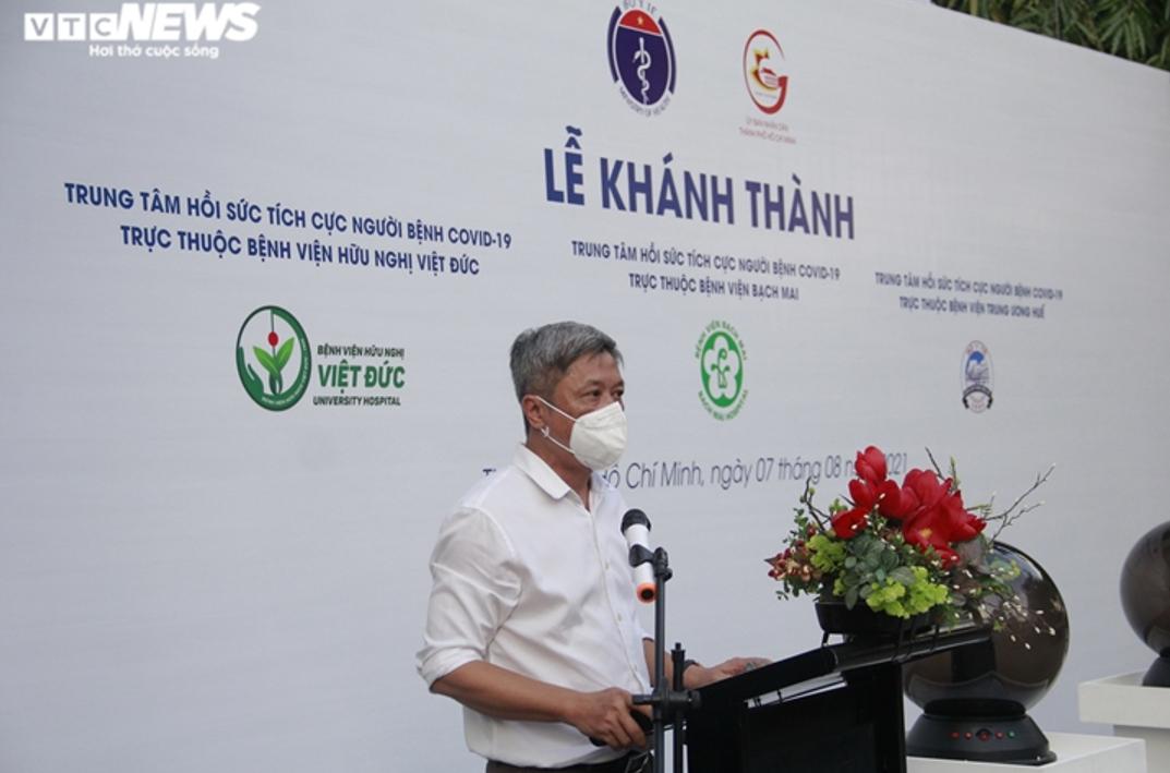 Thứ trưởng Bộ Y tế Nguyễn Trường Sơn phát biểu tại lễ khánh thành.