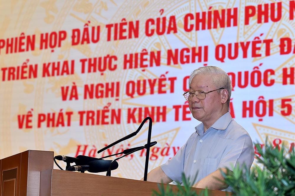Tại phiên họp, Tổng Bí thư Nguyễn Phú Trọng dành một lượng lớn thời gian phát biểu để phân tích, làm rõ 4 vấn đề lớn về kinh tế, xã hội, quốc phòng, an ninh, xây dựng bộ máy. 
