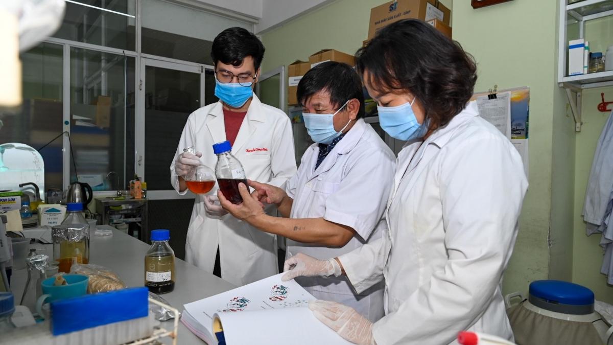 Viện Hàn lâm KHCN Việt Nam yêu cầu Công ty Cổ phần dược phẩm Vinh Gia thay đổi tên thực phẩm bảo vệ sức khoẻ VIPDERVIR-C để tránh hiểu nhầm cho người tiêu dùng.