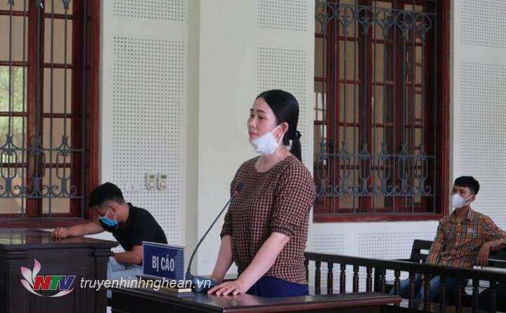 Bị cáo Phạm Thị Hương tại phiên tòa
