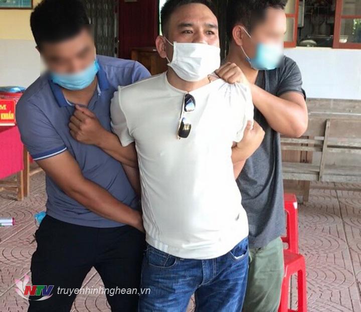 Công an thành phố Vinh bắt giữ ông trùm ma túy Trần Văn Đông