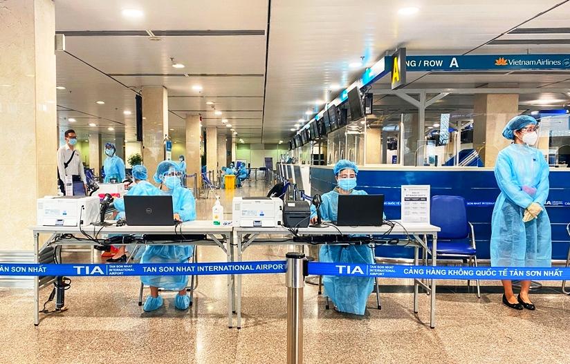 Đường bay chở khách thường lệ Hà Nội-TPHCM sẽ tạm dừng để phòng, chống dịch COVID-19. Ảnh minh họa