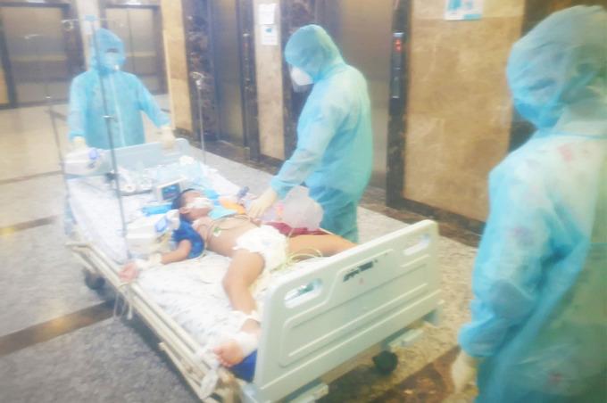 Trẻ mắc Covid-19 điều trị tại Bệnh viện Nhi đồng Thành phố. Ảnh: Bệnh viện cung cấp