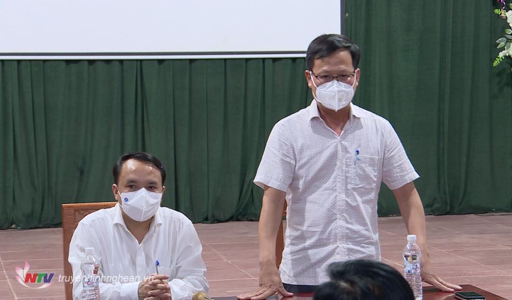 Bí thư Huyện uỷ Yên Thành Nguyễn Quý Linh phát biểu tại cuộc họp.