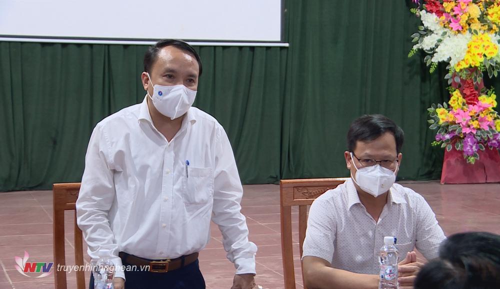 Giám đốc Sở Y tế Dương Đình Chỉnh phát biểu chỉ đạo tại cuộc họp.
