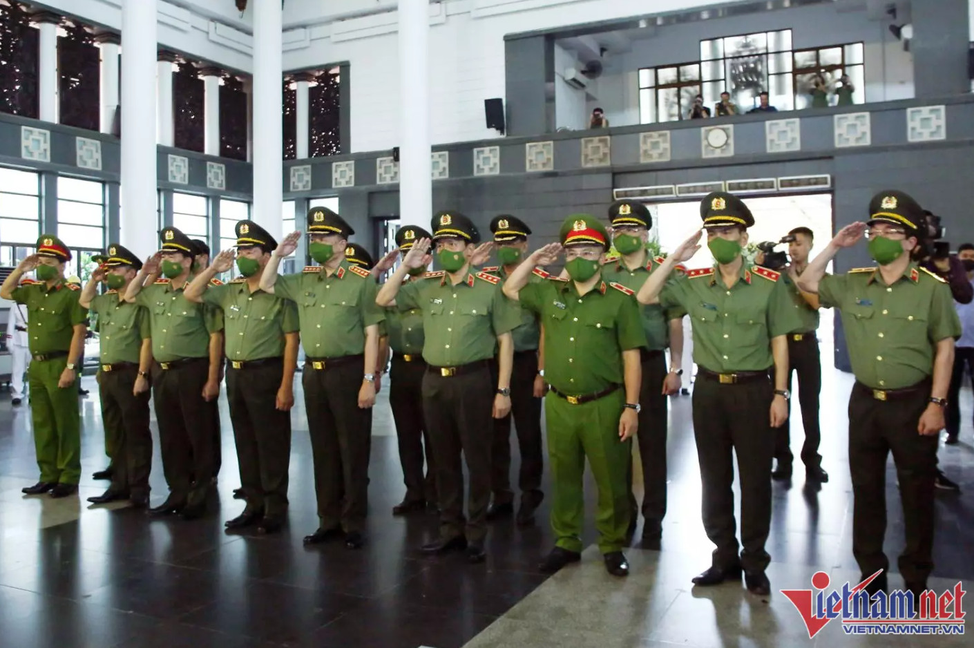 Đoàn Bộ Công an do Đại tướng Tô Lâm, Bộ trưởng làm Trưởng đoàn viếng các liệt sĩ