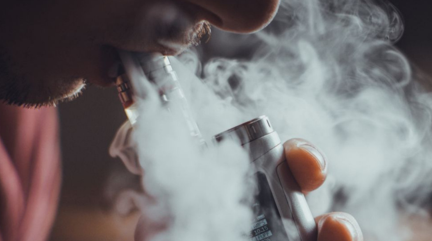 Các sản phẩm thuốc lá thế hệ mới đều có chứa thành phần hóa chất rất độc hại cho sức khoẻ. Ảnh: Sohu.