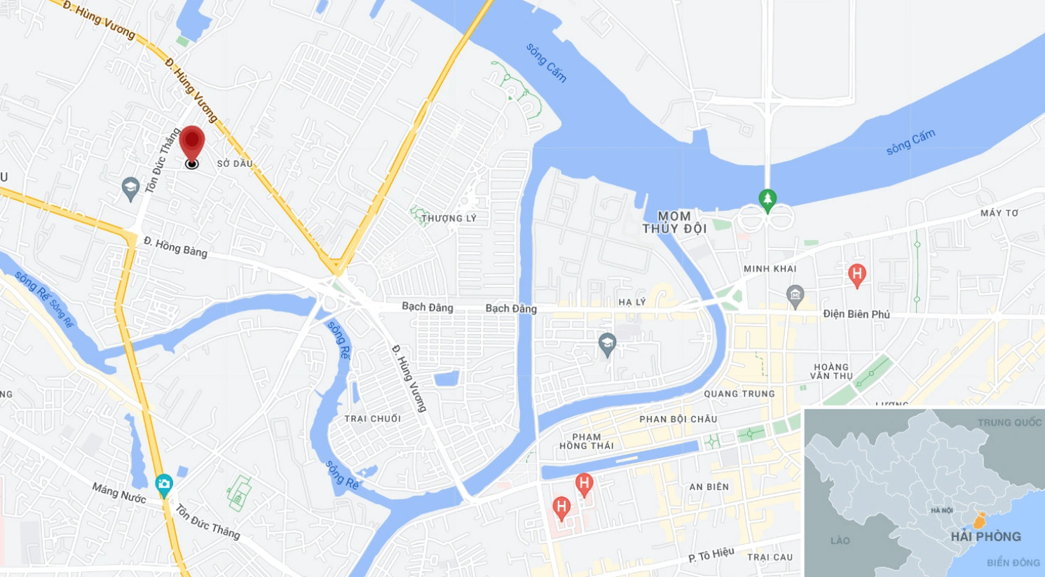 Vị trí ngôi nhà bị sập (chấm đỏ) nằm trên đường Tôn Đức Thắng. Ảnh: Google Maps.