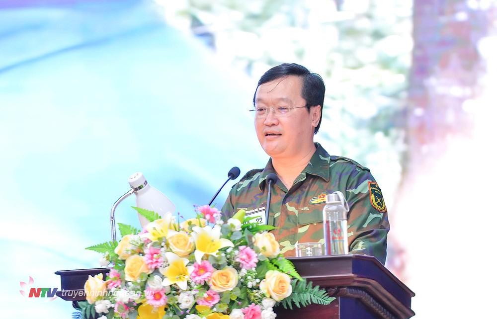 Chủ tịch UBND tỉnh Nguyễn Đức Trung báo cáo kết quả diễn tập.
