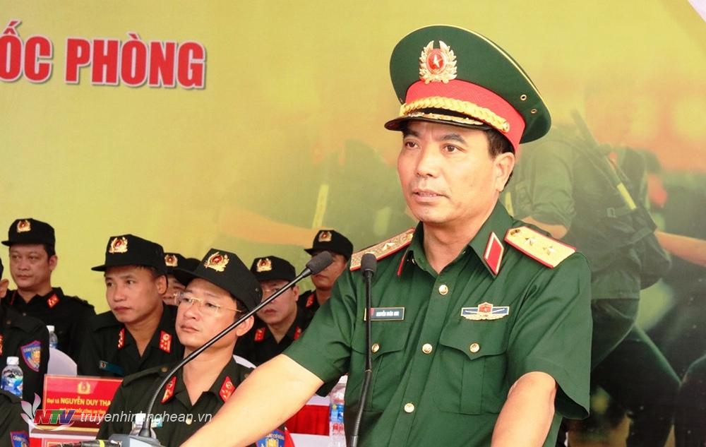 Trung tướng Nguyễn Doãn Anh, Ủy viên Ban chấp hành Trung ương Đảng, Ủy viên Quân ủy Trung ương, Tư lệnh Quân khu, Trưởng Ban chỉ đạo diễn tập Quân khu kết luật buổi kiểm tra.
