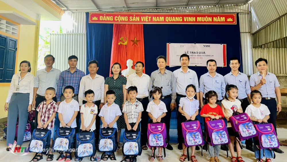 Hàng nghìn phần quà sẽ được trao cho học sinh Tiểu học có hoàn cảnh khó khăn trên địa bàn tỉnh Nghệ An.