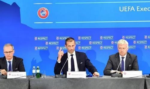 Chủ tịch UEFA Ceferin (giữa) muốn tạo thêm sân chơi cho các đội bóng nhỏ ở các giải vô địch lớn và các CLB ở những nền bóng đá nhỏ.