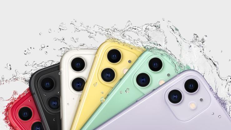 Cả ba mẫu đều trang bị khả năng chịu nước. iPhone 11 chịu được 30 phút ở độ sâu 2m; iPhone 11 Pro/Pro Max chịu được 30 phút ở độ sâu 4m.