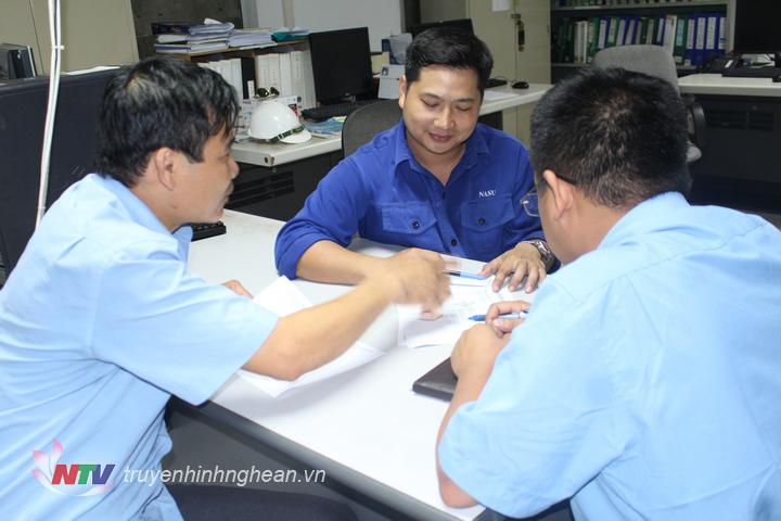 Hiện tại, Nguyễn Anh Quý  làm Thợ chuyên ngành 2 - Hệ thống điều khiển tự động của Cty TNHH mía đường Nghệ An .