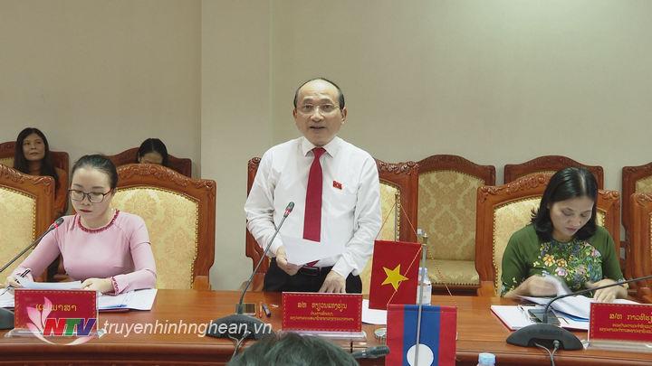 Đồng chí Trần Văn Mão - Phó Trưởng đoàn ĐBQH tỉnh Nghệ An phát biểu tại buổi tọa đàm.