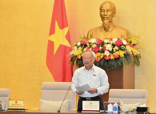 Phó Chủ tịch Quốc hội Uông Chu Lưu phát biểu tại phiên họp