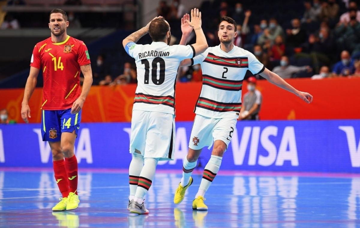 Đội bóng số 1 thế giới bị loại ở tứ kết Futsal World Cup 2021