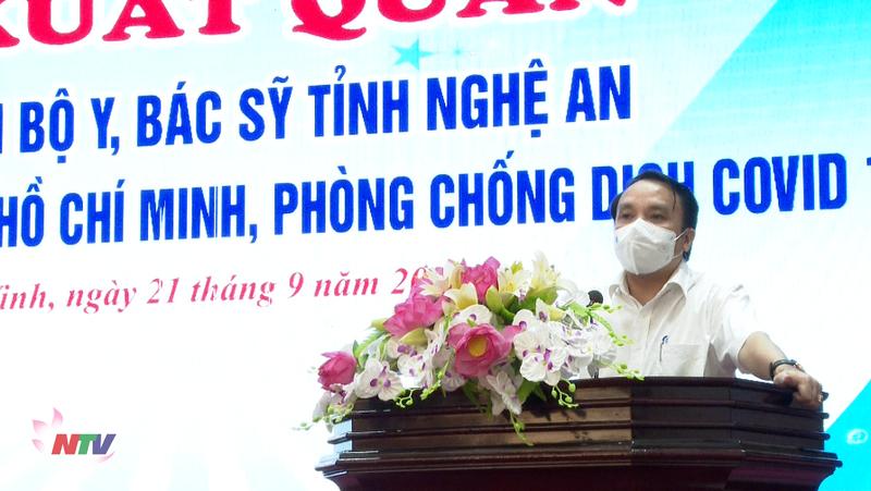 Giám đốc Sở Y tế Dương Đình Chỉnh phát biểu tại lễ xuất quân.