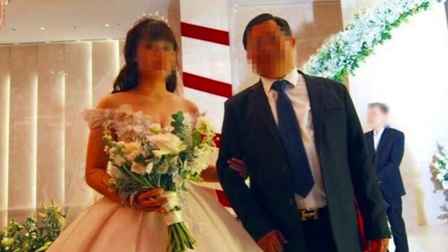 Hình ảnh được cho là NTVA thuê người đóng vai bố làm đám cưới tiền tỷ giả mạo ở Hà Nội.