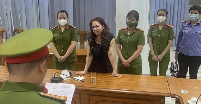 Bà Nguyễn Phương Hằng tại Cơ quan điều tra.