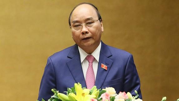 Thủ tướng Nguyễn Xuân Phúc trình bày báo cáo kinh tế- xã hội tại phiên khai mạc kỳ họp thứ 8, Quốc hội khóa XIV