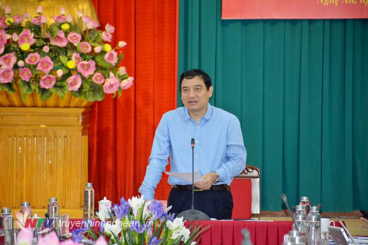 Bí thư Tỉnh ủy Nguyễn Đắc Vinh phát biểu kết luận hội nghị.