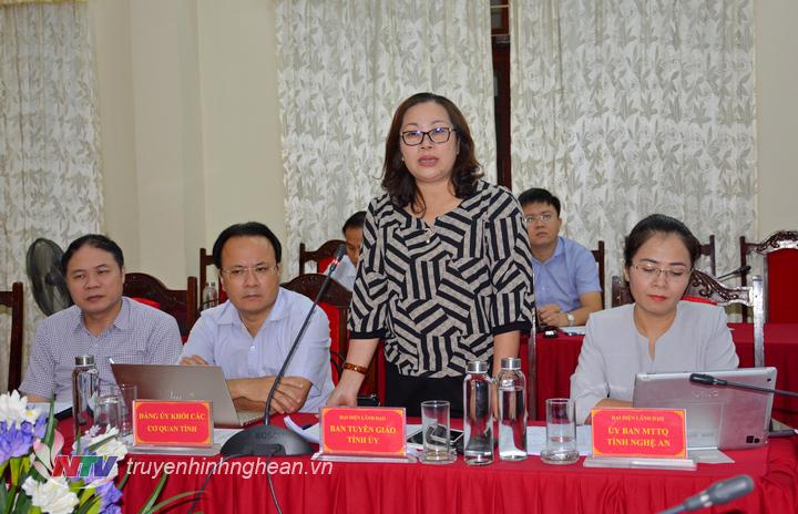 Đồng chí Nguyễn Thị Thu Hường - Ủy viên Ban Thường vụ, Trưởng ban Tuyên giáo Tỉnh ủy phát biểu tại cuộc làm việc. 