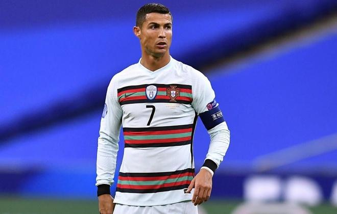 Ronaldo trong trận đấu gần nhất với tuyển Pháp.