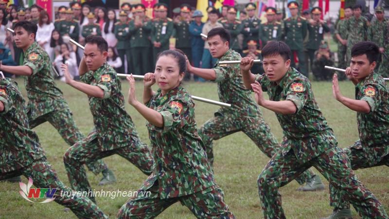 Phụ nữ BĐBP tỉnh Nghệ An tích cực luyện tập võ thuật nâng cao sức khỏe, đáp ứng yêu cầu sẵn sàng chiến đấu và công tác