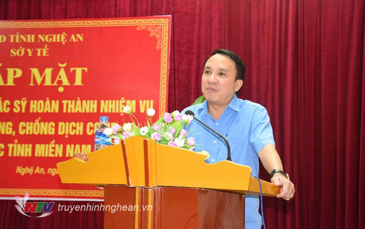 Giám đốc Sở Y tế Dương Đình Chỉnh phát biểu tại buổi gặp mặt.