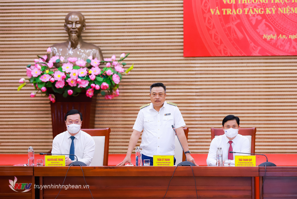 Đồng chí Trần Sỹ Thanh - Ủy viên Ban Chấp hành Trung ương Đảng, Tổng Kiểm toán Nhà nước phát biểu tại hội nghị.