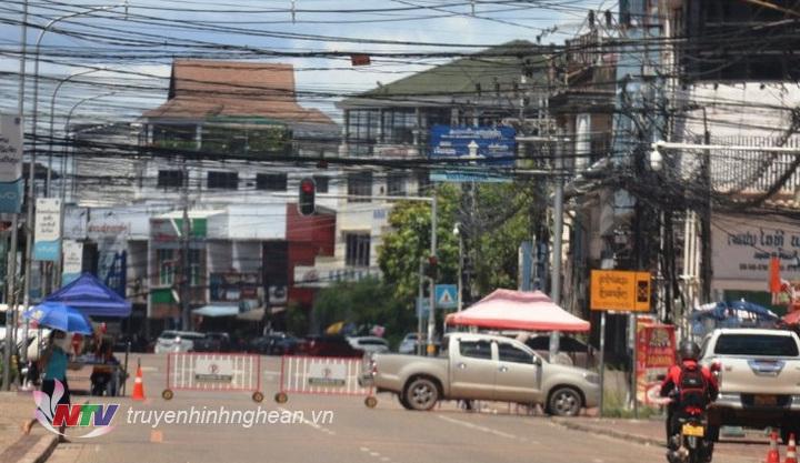 Các vùng đỏ ở thủ đô Vientiane vẫn phải thực hiện nghiêm ngặt lệnh phong tỏa