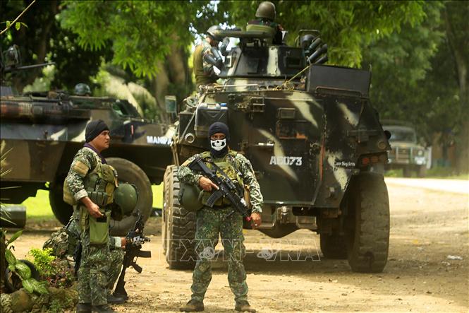 Binh sĩ Philippines tham gia chiến dịch truy quét phiến quân Abu Sayyaf tại thị trấn Patikul, tỉnh Sulu, Philippines, ngày 5/9/2016. Ảnh (tư liệu):