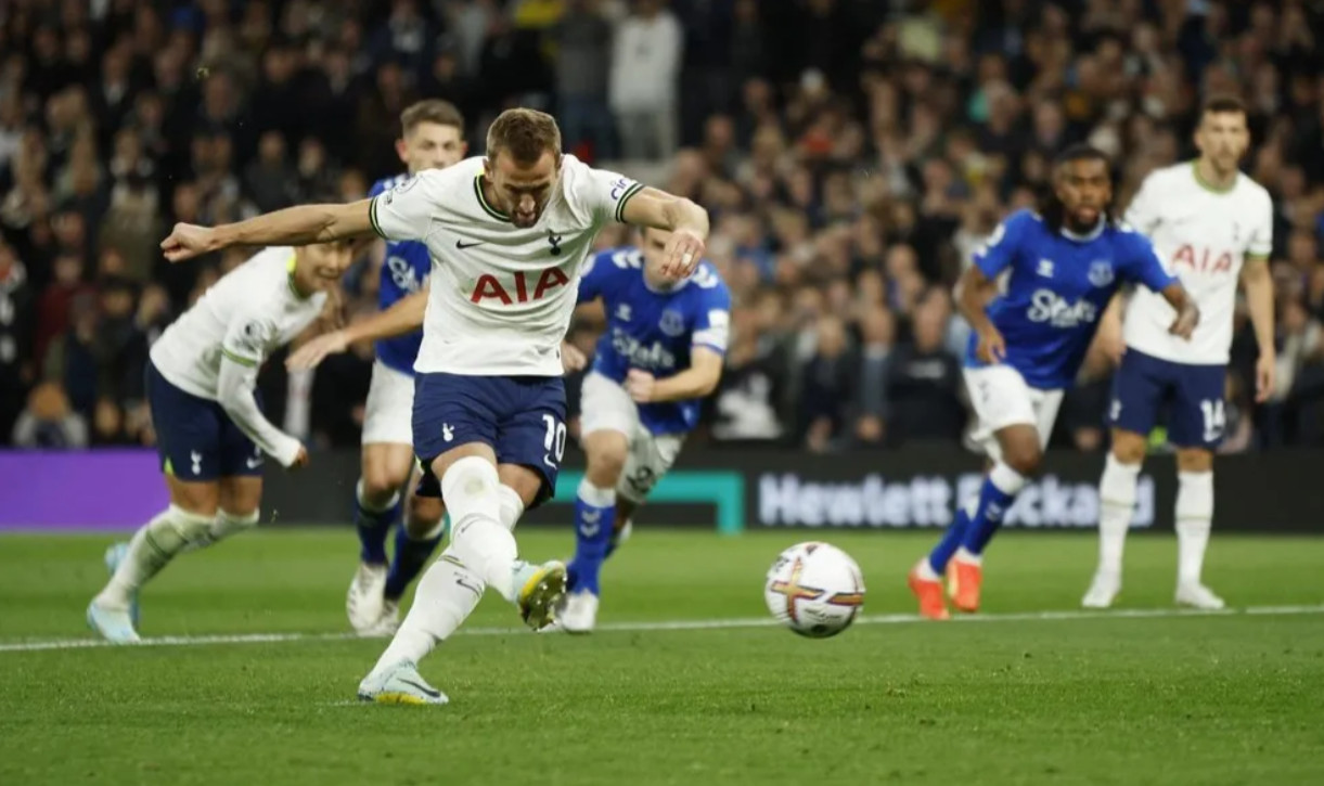 Thắng dễ Everton, Tottenham bắt kịp Man City ở Ngoại hạng Anh