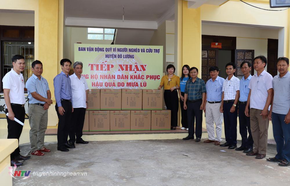 BMTTQ, UBND huyện Đô Lương tiếp nhận máy lọc nước từ Ban chỉ đạo Quốc gia về phòng chống thiên tai