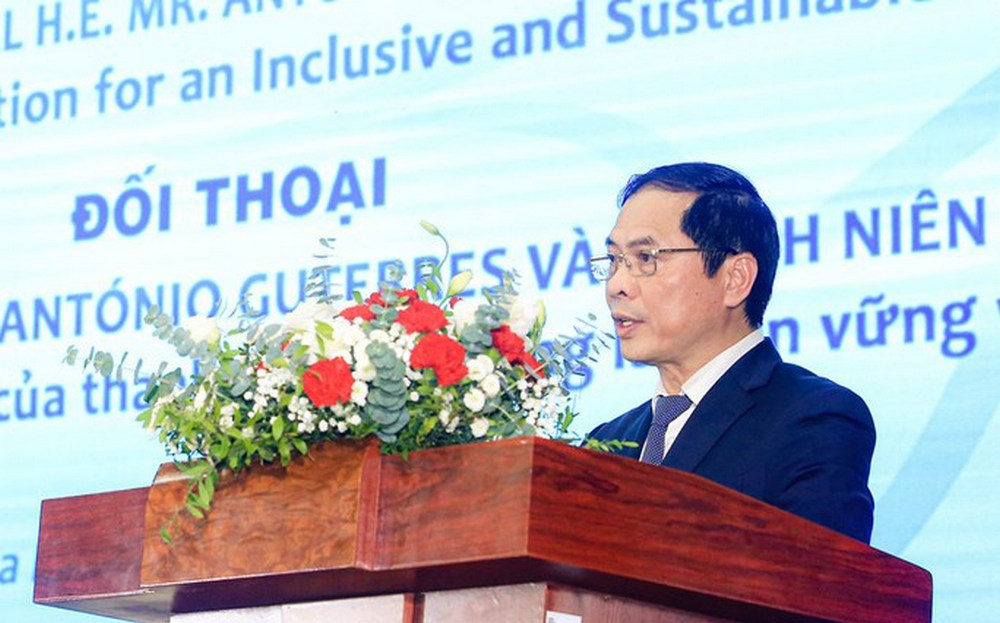 Bộ trưởng Ngoại giao Bùi Thanh Sơn phát biểu mở đầu buổi nói chuyện.