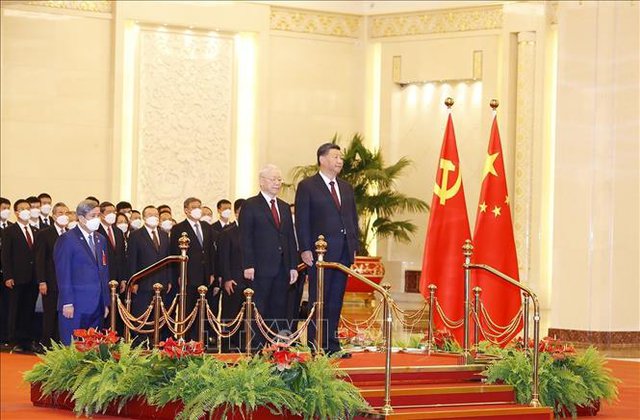 Lễ đón chính thức Tổng Bí thư Nguyễn Phú Trọng và Đoàn đại biểu cấp cao Việt Nam được tổ chức trọng thể tại Đại lễ đường Nhân dân ở thủ đô Bắc Kinh theo nghi thức cao nhất dành cho nguyên thủ quốc gia