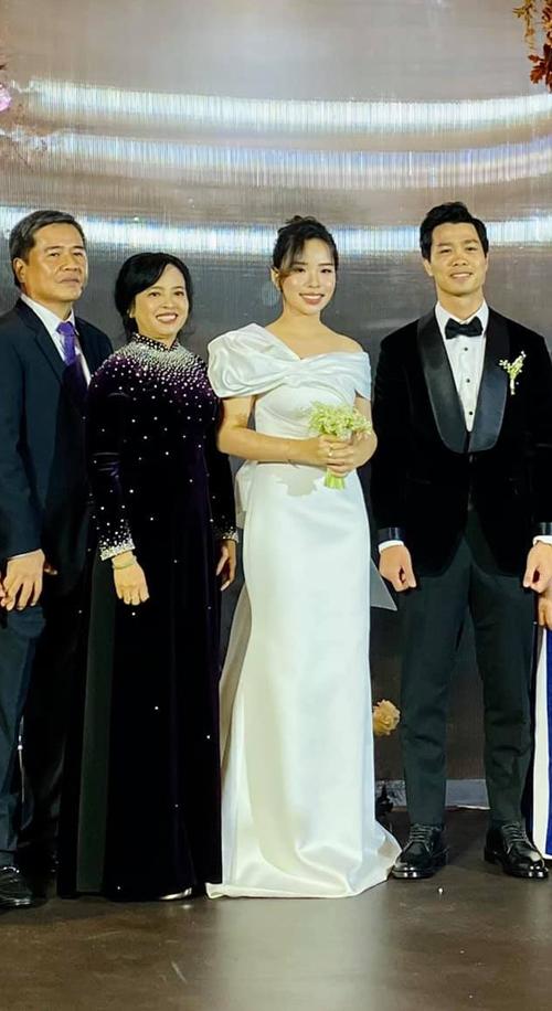 Soi váy cưới nửa tỷ của Minh Hằng Có lấn lướt Hồ Bích Trâm Karen Nguyễn