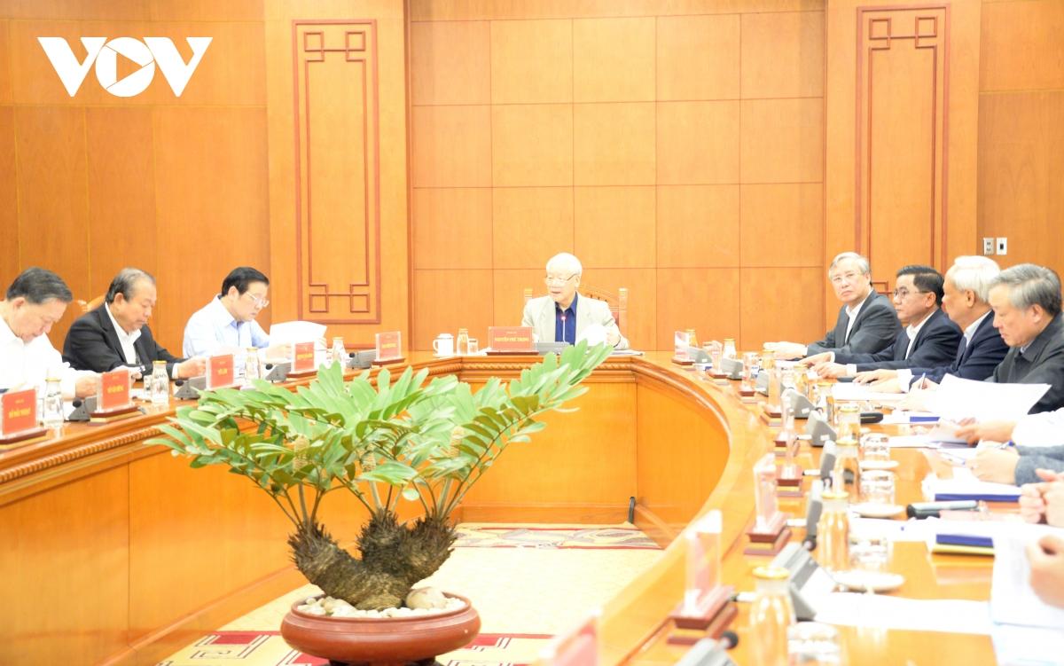 Tổng Bí thư, Chủ tịch nước Nguyễn Phú Trọng phát biểu chỉ đạo cuộc họp.