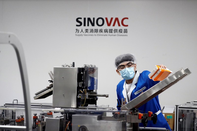 Trung Quốc hỗ trợ Indonesia xây dựng trung tâm sản xuất vaccine COVID-19. Ảnh: REUTERS