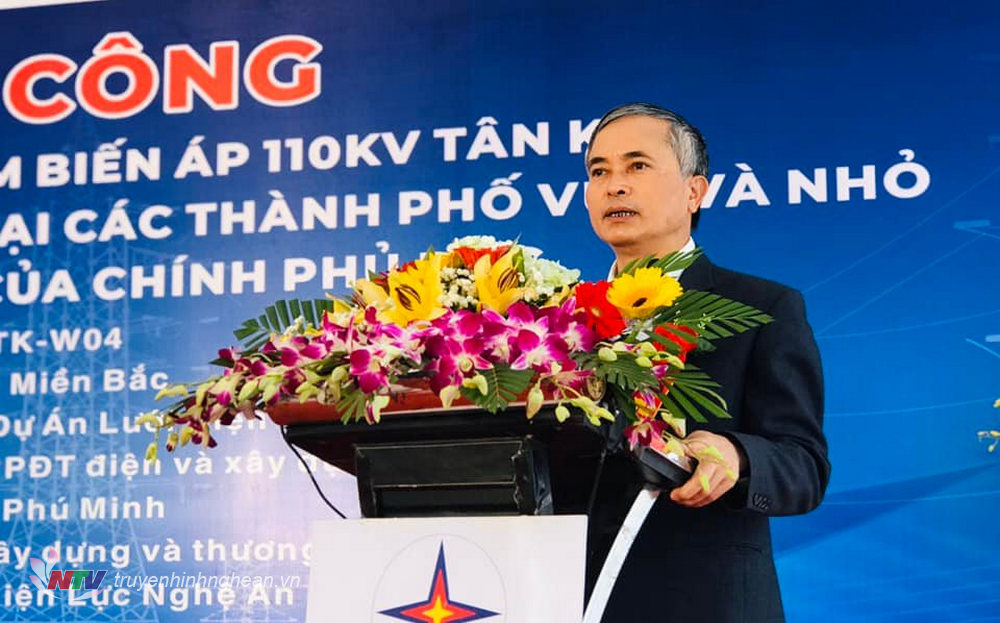 Phó Chủ tịch UBND tỉnh Lê Ngọc Hoa phát biểu tại buổi lễ.