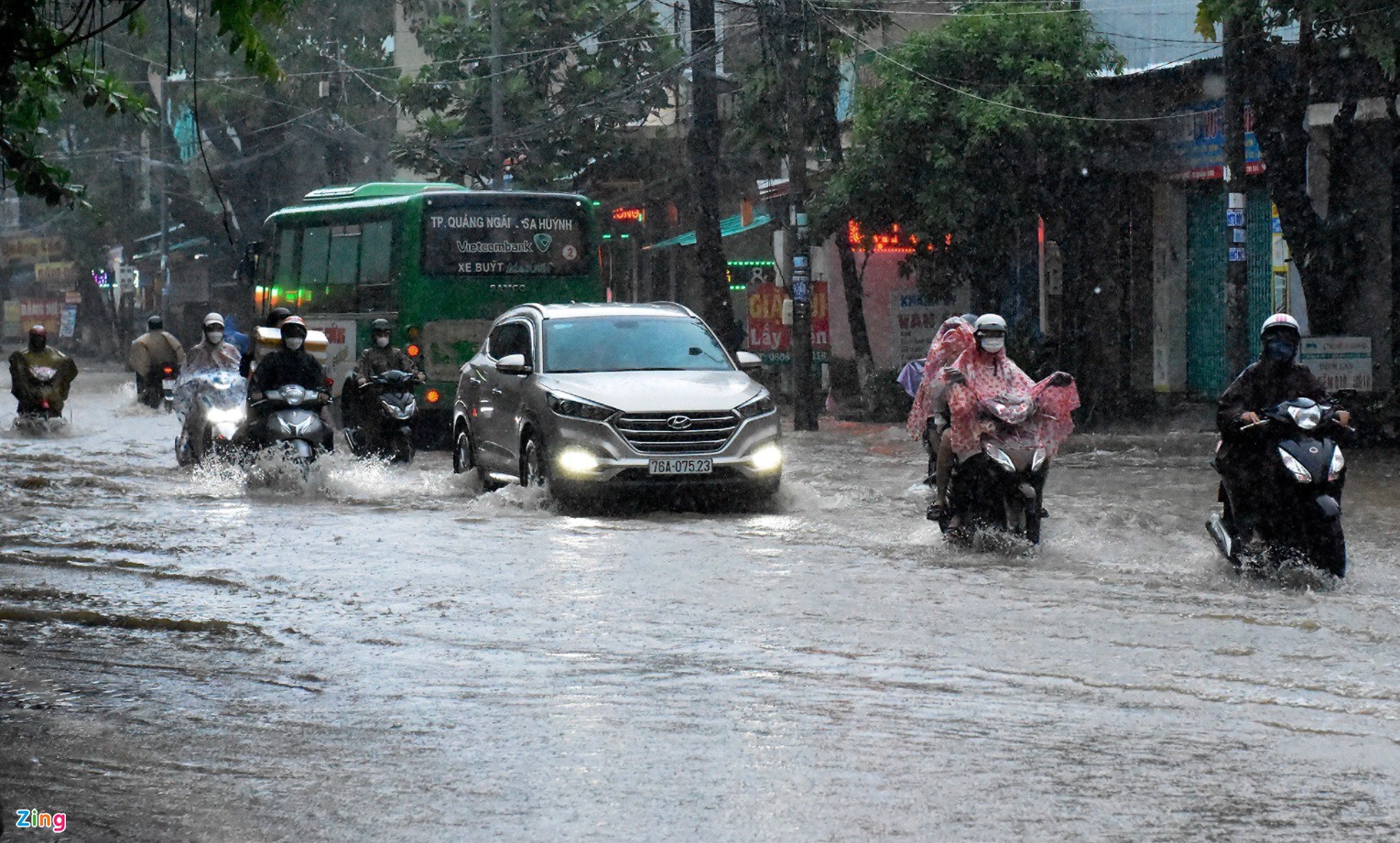 Quảng Ngãi từng là tâm điểm của các đợt mưa lớn dồn dập vào đầu tháng 11 gây ngập lụt đô thị. 