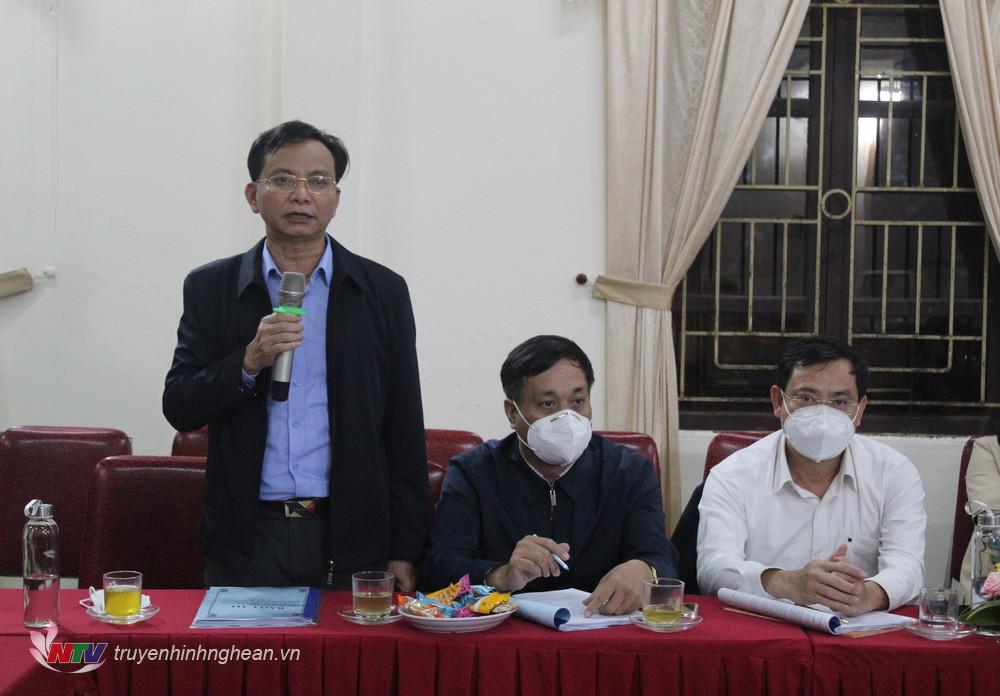 Bí thư huyện ủy Hoàng Danh Lai phát biếu tại hội nghị